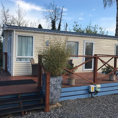 Pet Friendly Riverside Static Caravan Cheddar Exterior photo